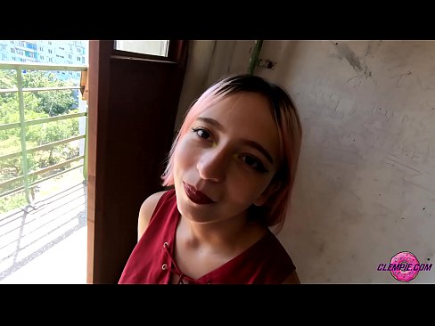 ❤️ Sensual student thith një të huaj në pjesën e jashtme - sperma në fytyrën e tij ❤️❌ Video anale në sq.rusanalog.ru